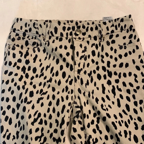 Chicos size 4r khaki black animal print so slimming girlfriend slim leg ankle - Picture 2 of 6